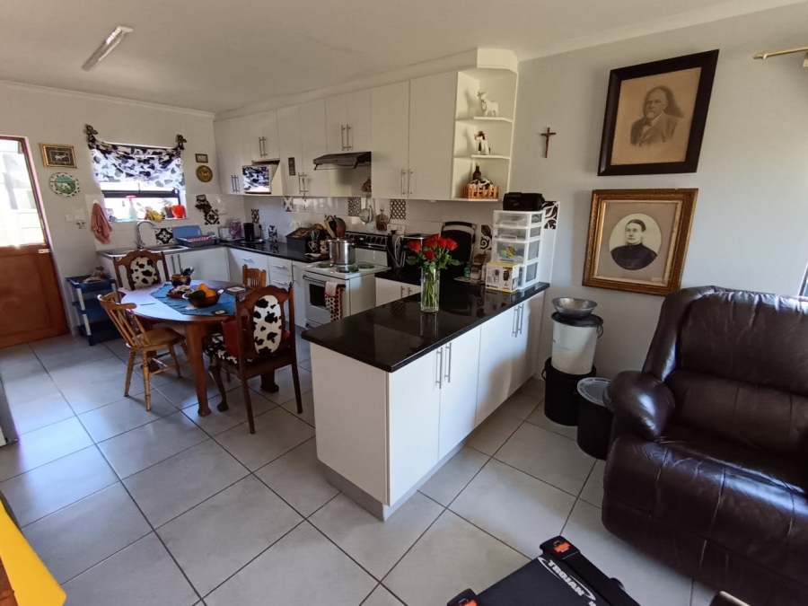 3 Bedroom Property for Sale in Heiderand Western Cape